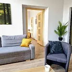 Essence Of Lodz-145m!central-secured-comfy18ppl!&freeparking Apartment Lodz