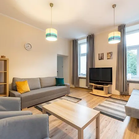 Essence Of Lodz-145m!central-secured-comfy18ppl!&freeparking * Lodz (Lodz)