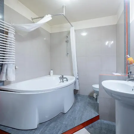 Appartement Essence Of Lodz-145m!central-secured-comfy18ppl!&freeparking