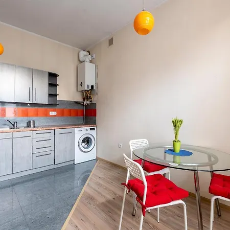 Essence Of Lodz-145m!central-secured-comfy18ppl!&freeparking Apartment *