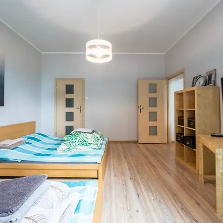 Essence Of Lodz-145m!central-secured-comfy18ppl!&freeparking Apartment