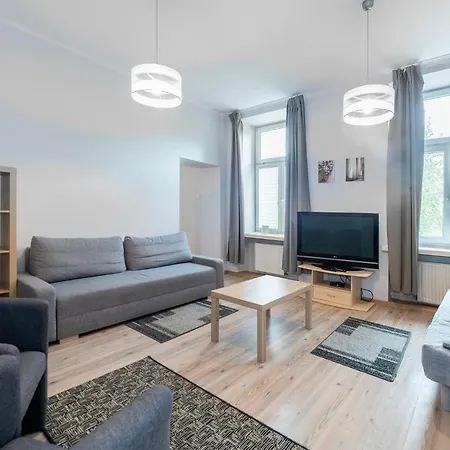Essence Of Lodz-145m!central-secured-comfy18ppl!&freeparking Apartment Lodz (Lodz)