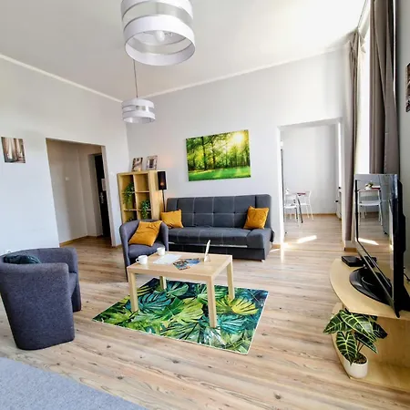 Essence Of Lodz-145m!central-secured-comfy18ppl!&freeparking Appartement