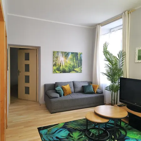 Essence Of Lodz-145m!central-secured-comfy18ppl!&freeparking 아파트