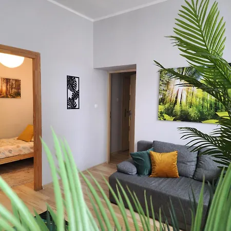 Apartment Essence Of Lodz-145m!central-secured-comfy18ppl!&freeparking Lodz