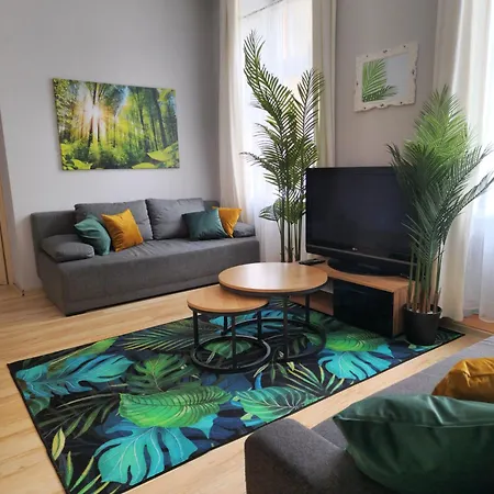 شقة Essence Of Lodz-145m!central-secured-comfy18ppl!&freeparking *