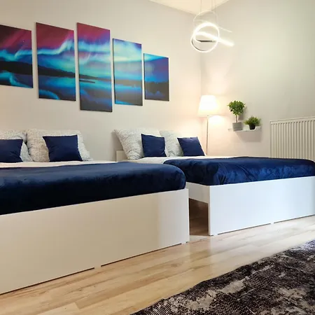 아파트 Essence Of Lodz-145m!central-secured-comfy18ppl!&freeparking *