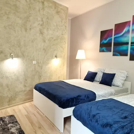 Essence Of Lodz-145m!central-secured-comfy18ppl!&freeparking 아파트 *