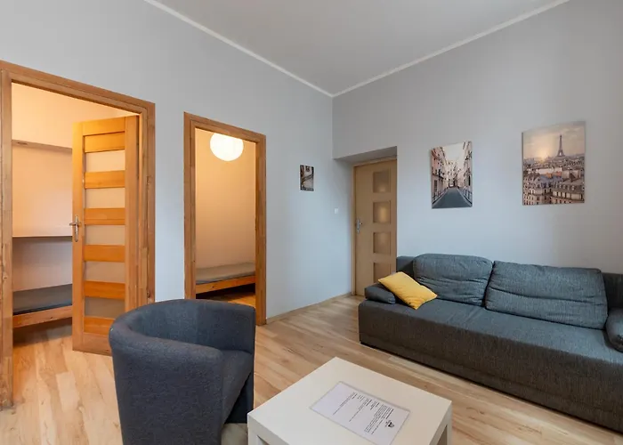 Essence Of Lodz-145m!central-secured-comfy18ppl!&freeparking 公寓 *