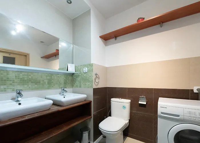 Essence Of Lodz-145m!central-secured-comfy18ppl!&freeparking Lejlighed Łódź