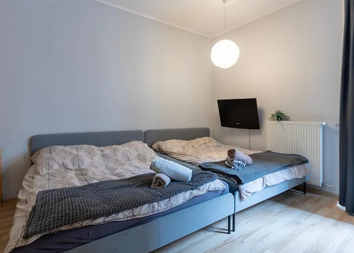 Essence Of Lodz-145m!central-secured-comfy18ppl!&freeparking Lejlighed