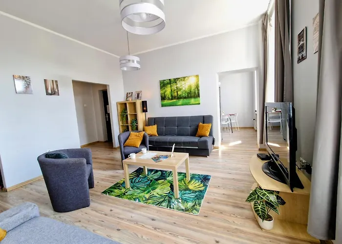 Essence Of Lodz-145m!central-secured-comfy18ppl!&freeparking Διαμέρισμα