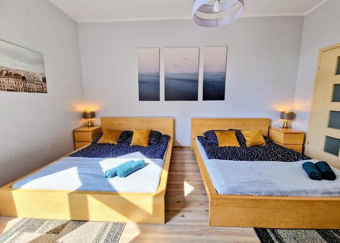 Essence Of Lodz-145m!central-secured-comfy18ppl!&freeparking