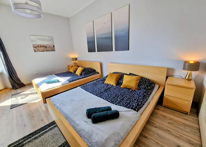 Essence Of Lodz-145m!central-secured-comfy18ppl!&freeparking 公寓 *